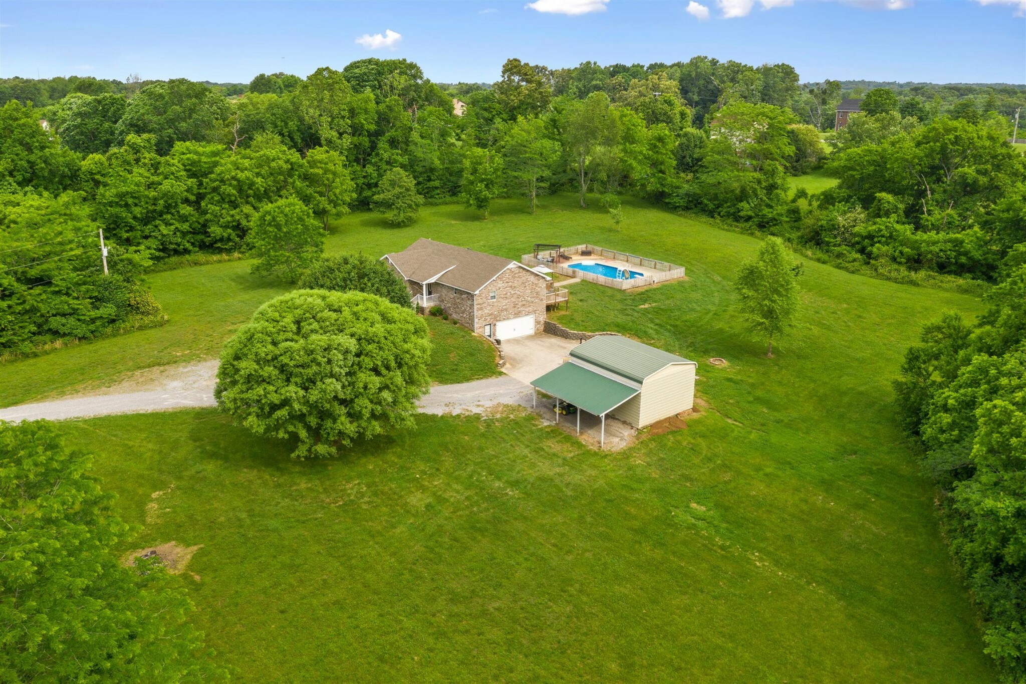 Property Photo: 379 Velmas Way TN 37042