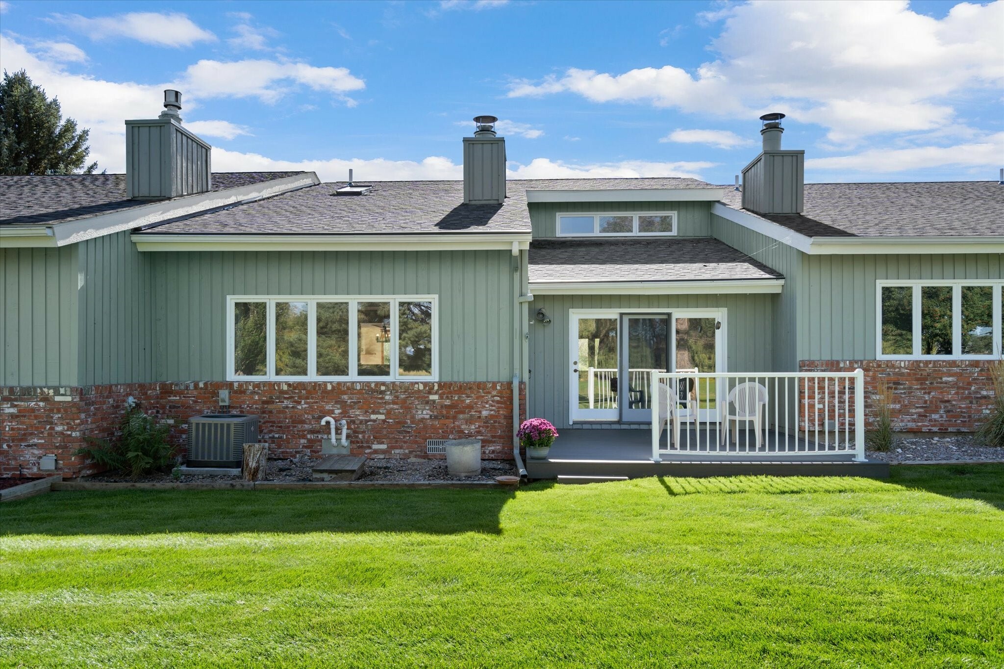 Property Photo: 127 Fairway Boulevard MT 59901