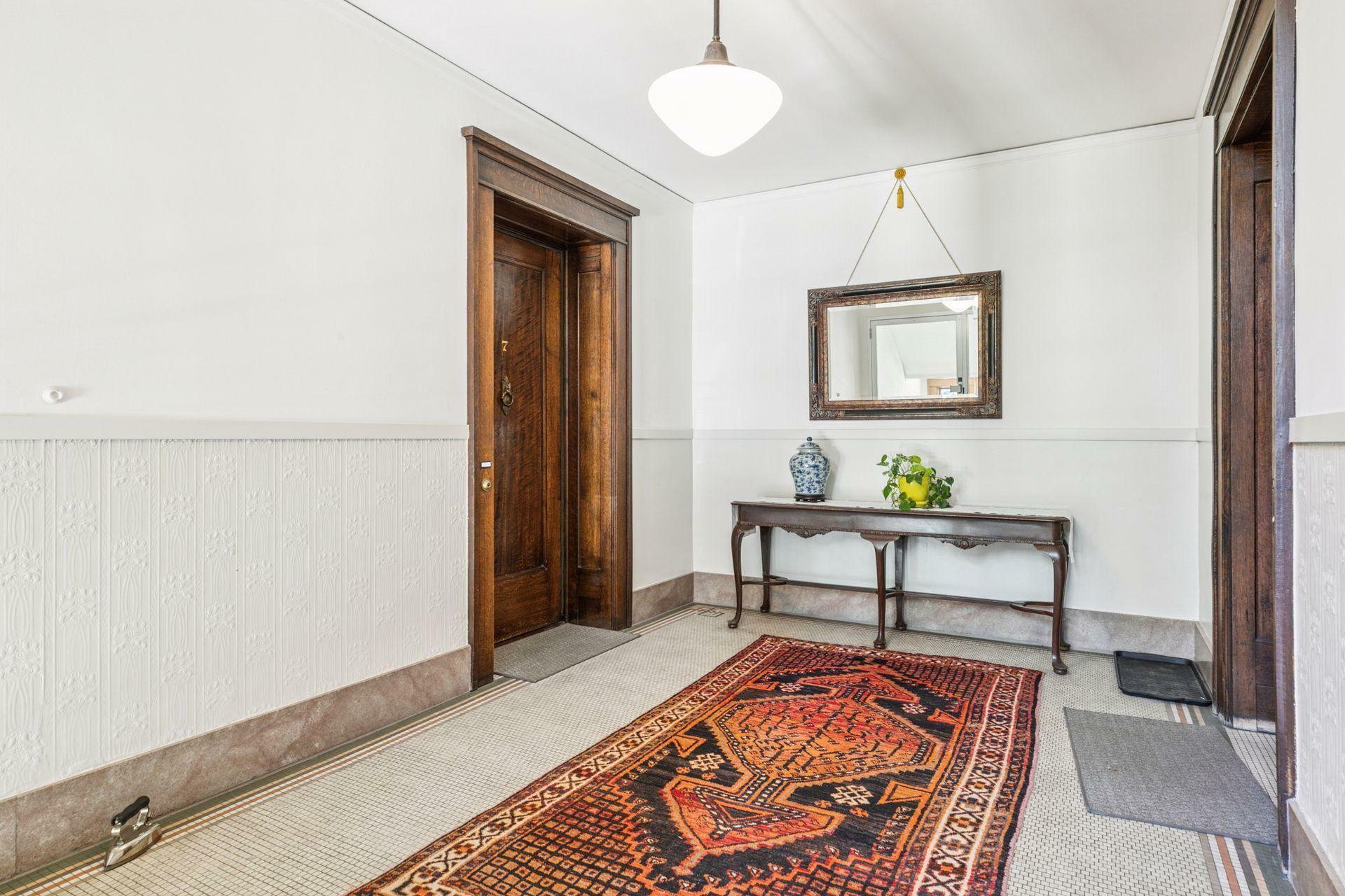 Property Photo: 56 Arundel Street 7 MN 55102