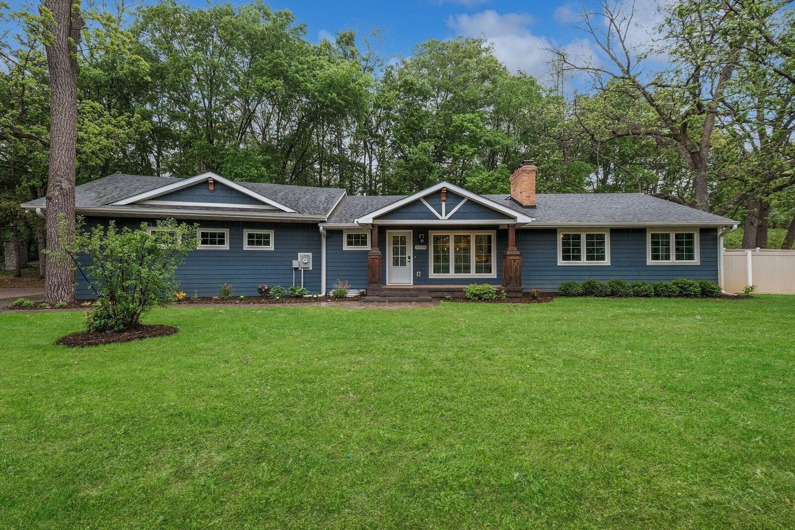 Property Photo:  5078 Vine Hill Road  MN 55331 