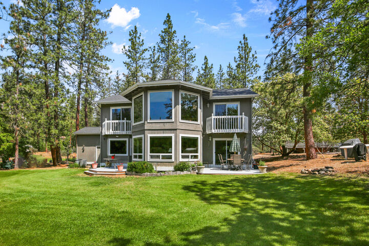 Property Photo: 5900 Upper Applegate Road OR 97530