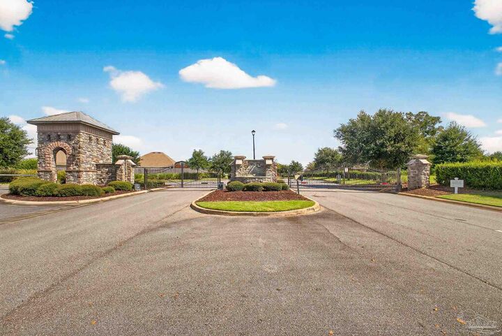 Property Photo:  8056 Stream Ridge Rd  FL 32526 