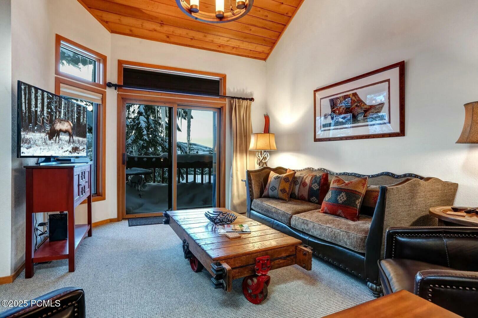 Property Photo: 7956 Ridge Point Drive 132 UT 84060