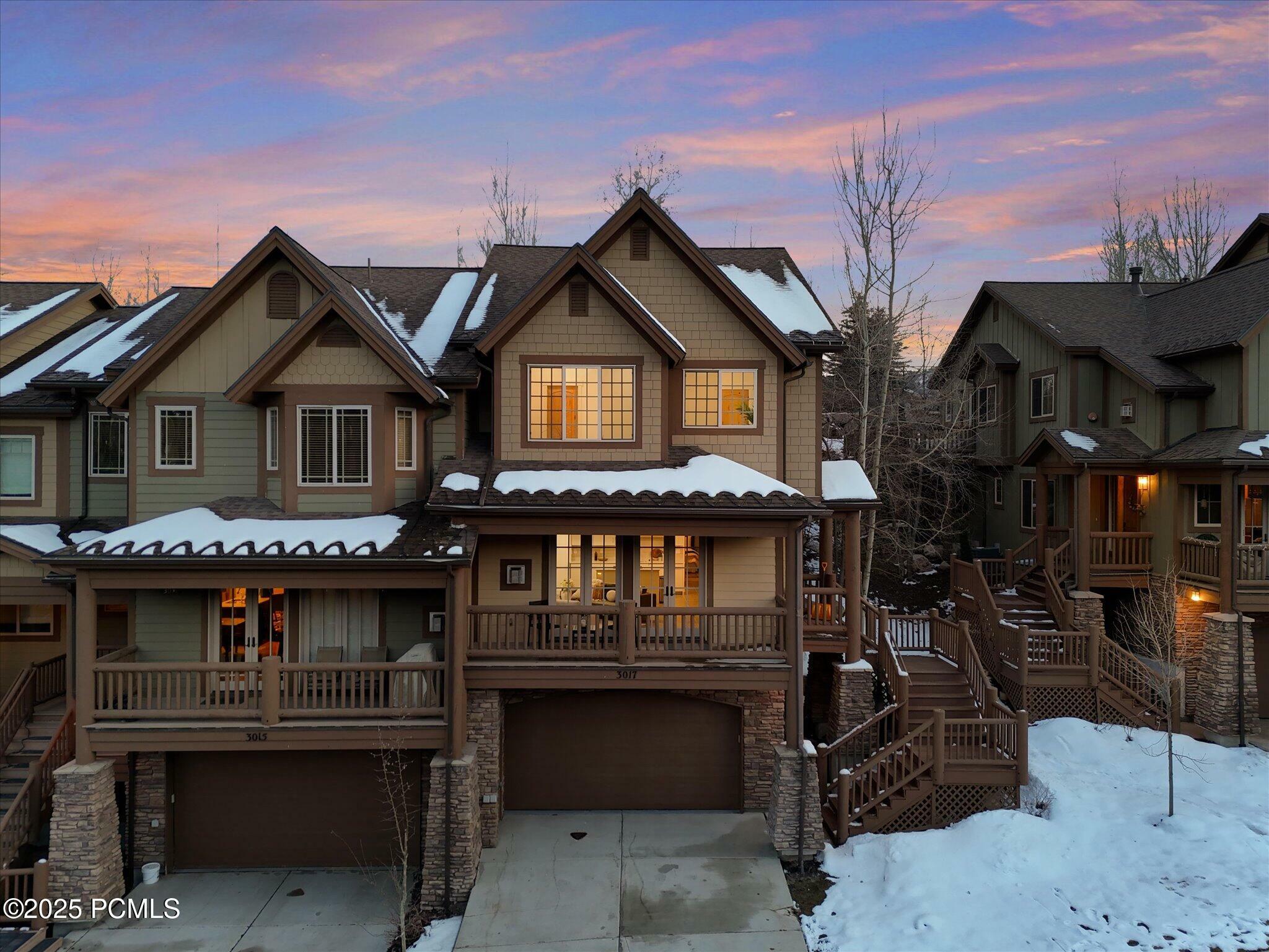 Property Photo: 3017 Canyon Links Drive UT 84098