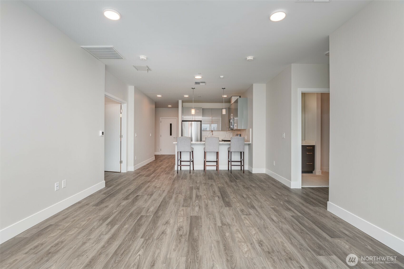 Property Photo: 1709 Harbor Avenue SW 200 WA 98126