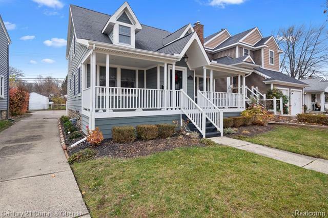 Property Photo: 634 S Harvey Street MI 48170