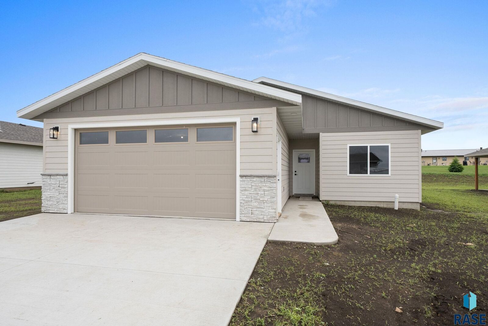 Property Photo: 1006 S 6th Ave IA 51246