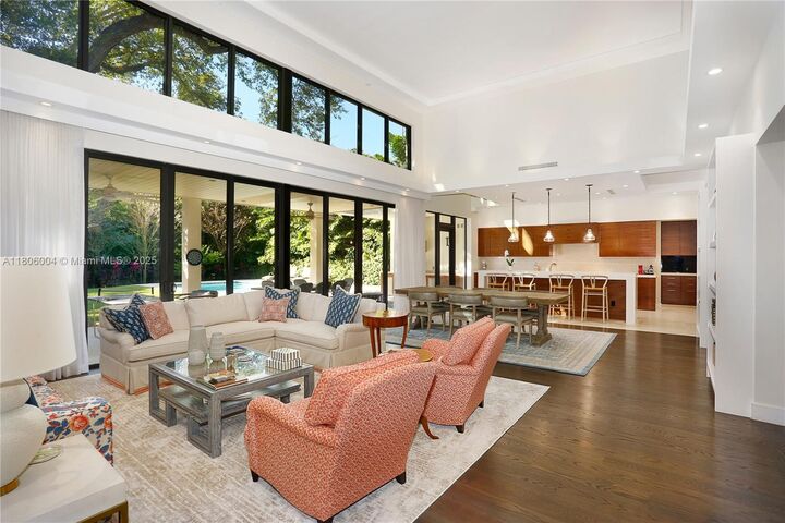Property Photo: 7710 Erwin Rd FL 33143