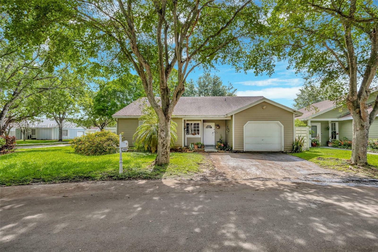 Property Photo: 15025 SW 141st Ct FL 33186