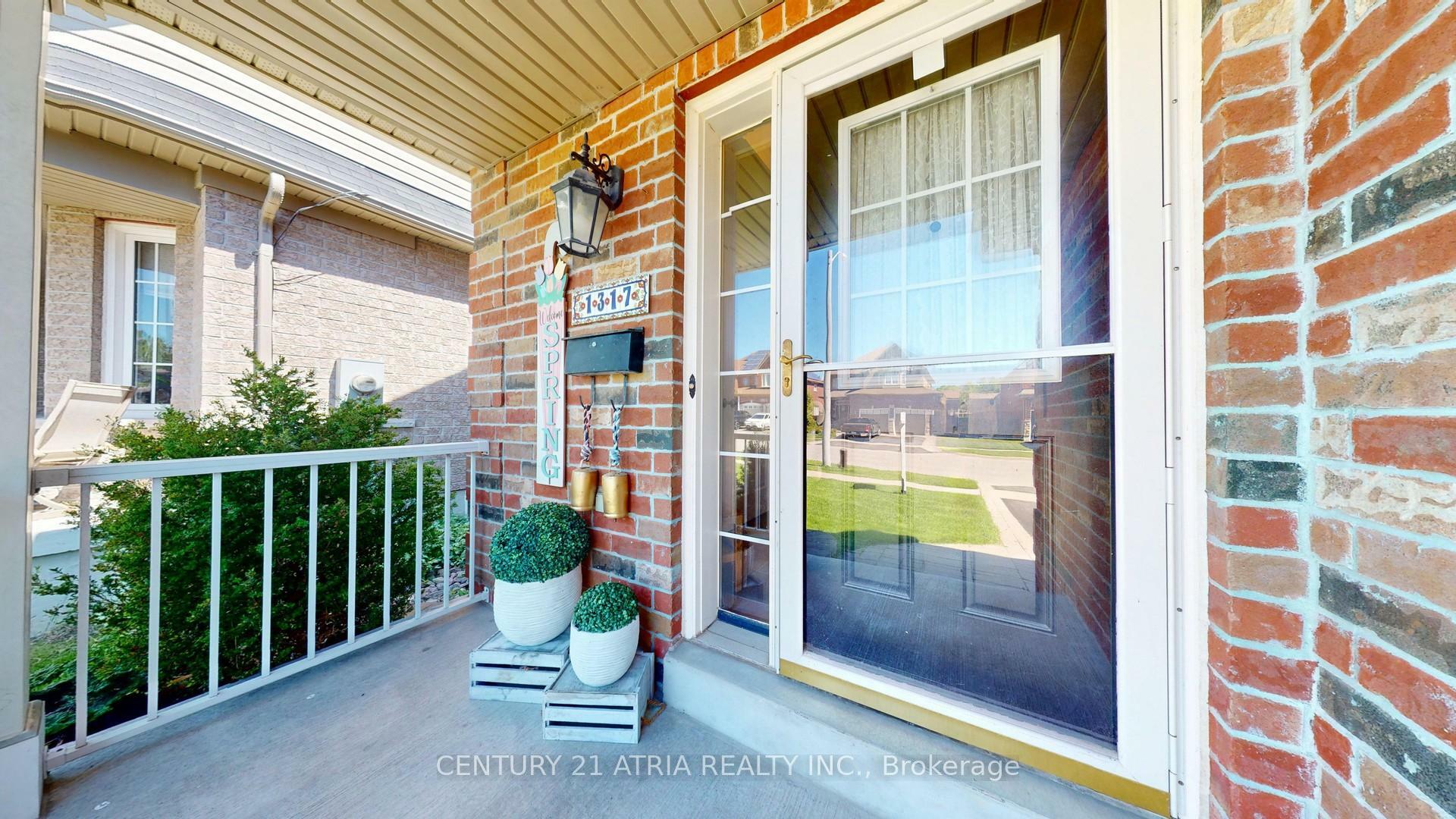 Property Photo: 1317 Kettering Drive ON L1K 3B1