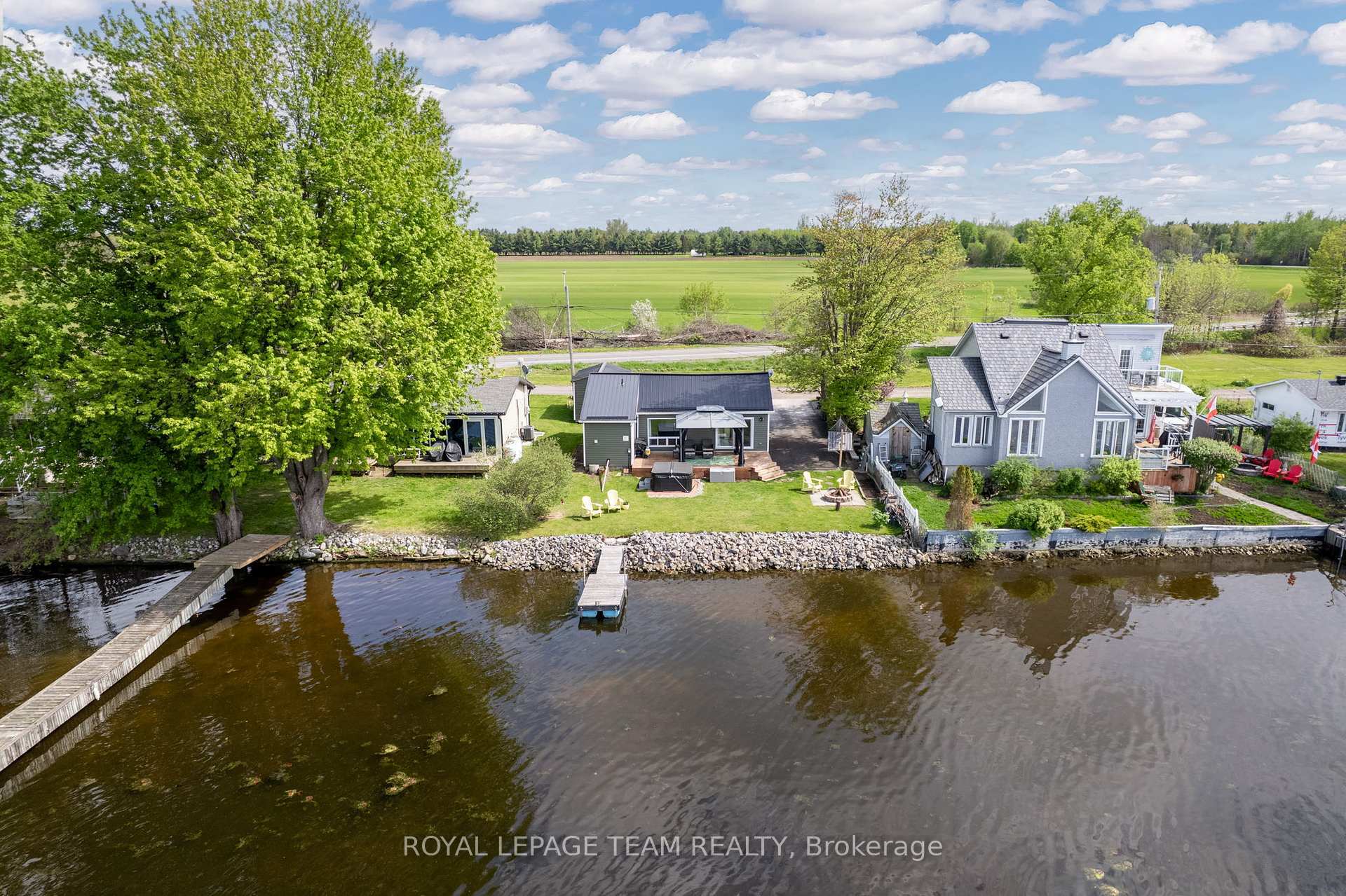 Property Photo: 3872 Lannin Lane ON K0G 1J0