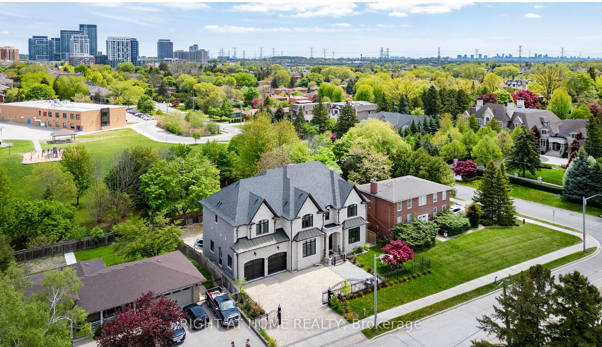 Property Photo:  3 Claridge Drive  ON L4C 6G8 