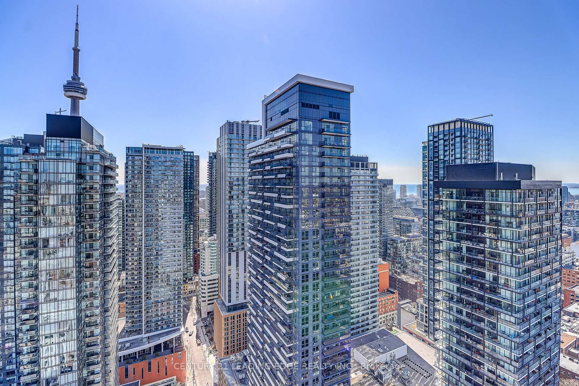 318 Richmond Street 3904  Toronto ON M5V 0B4 photo