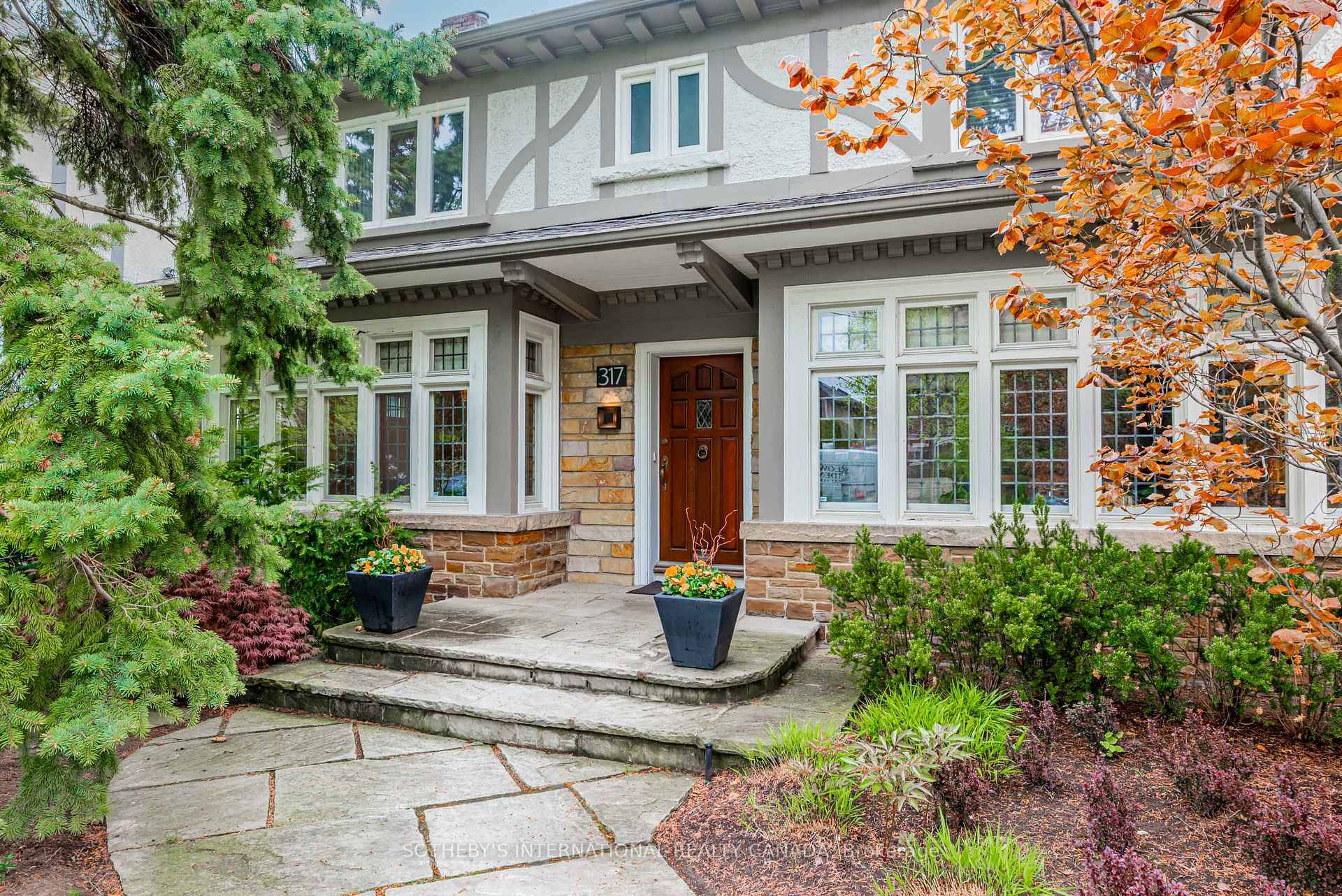 Property Photo: 317 Glenayr Road ON M5P 3C6