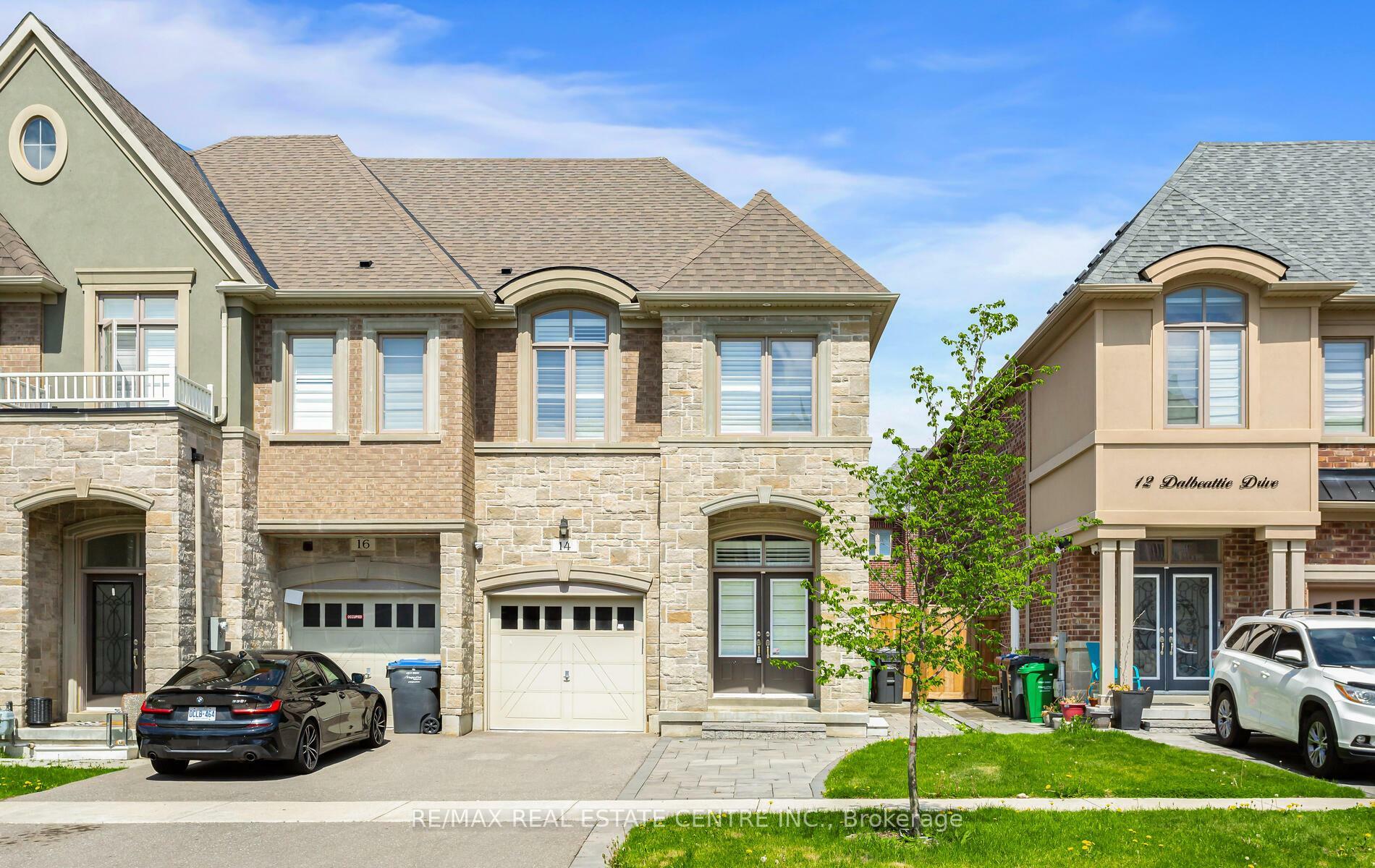 Photo de la propriété: 14 Dalbeattie Drive ON L6Y 6H7