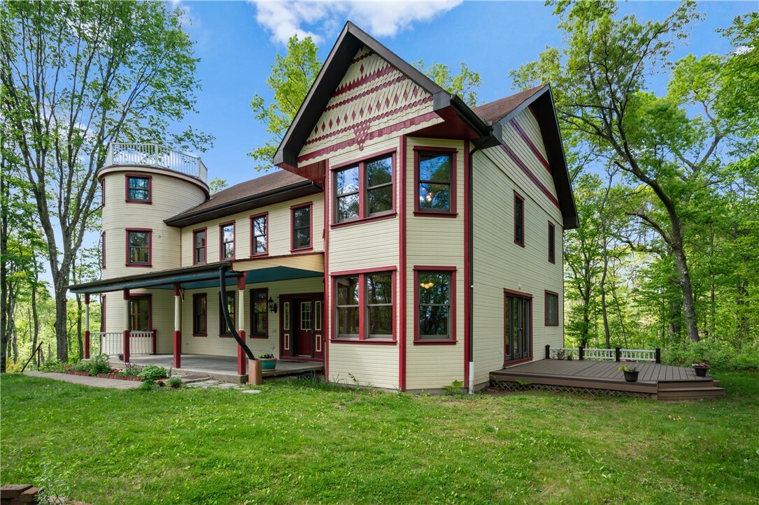 Property Photo: 111 Pine Haven Dr PA 16034