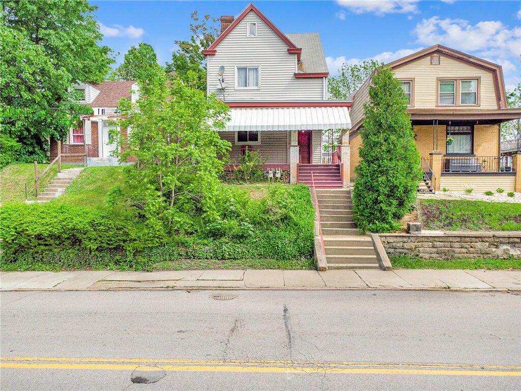 Property Photo:  1725 Arlington Ave  PA 15210 