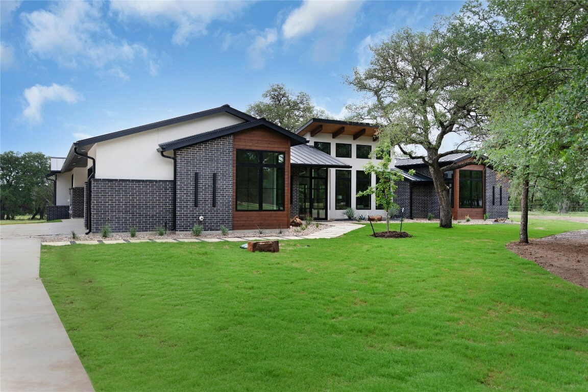 Property Photo: 8341 Brewer Lane TX 76571
