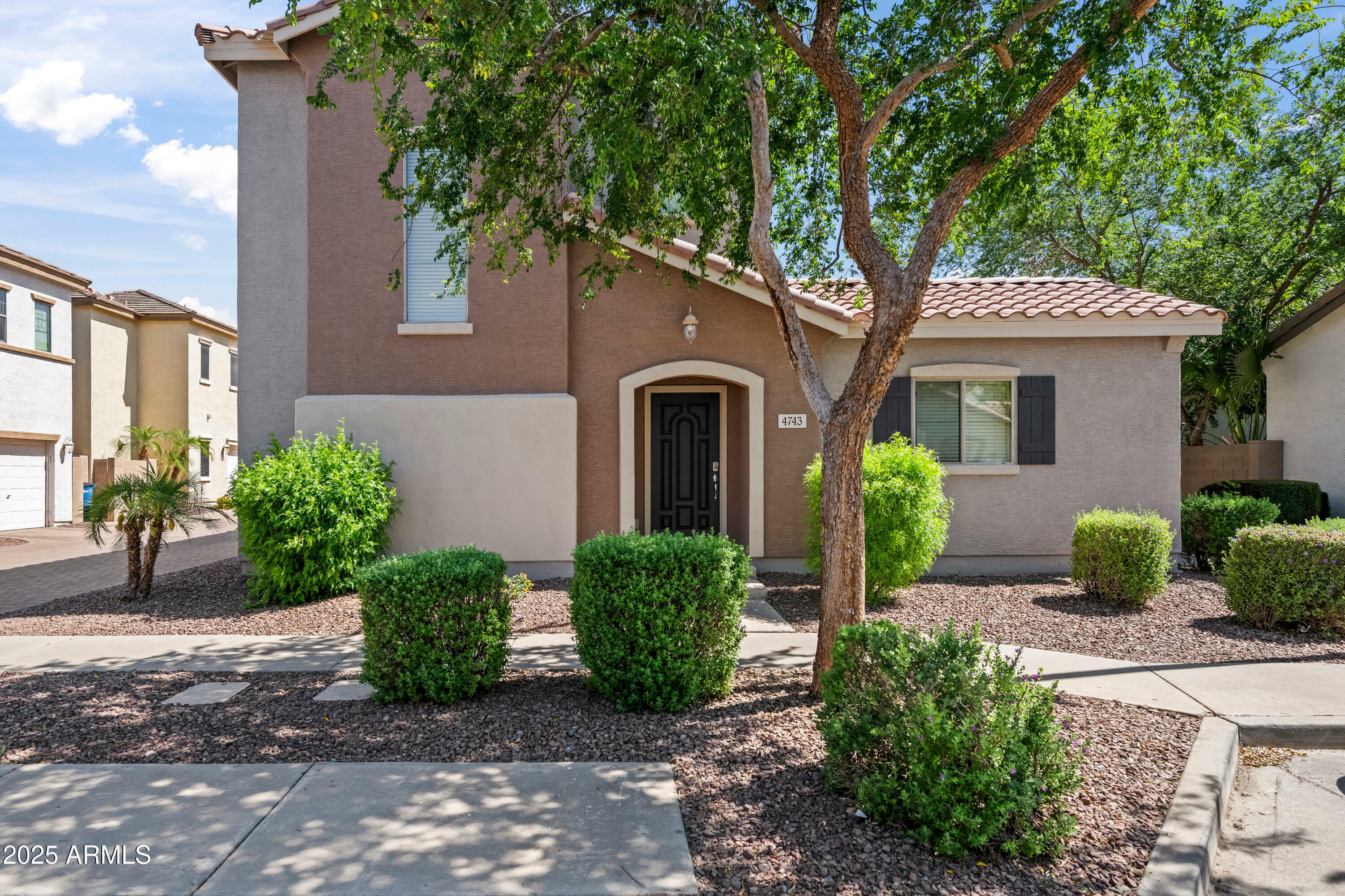 4743 E Laurel Avenue  Gilbert AZ 85234 photo