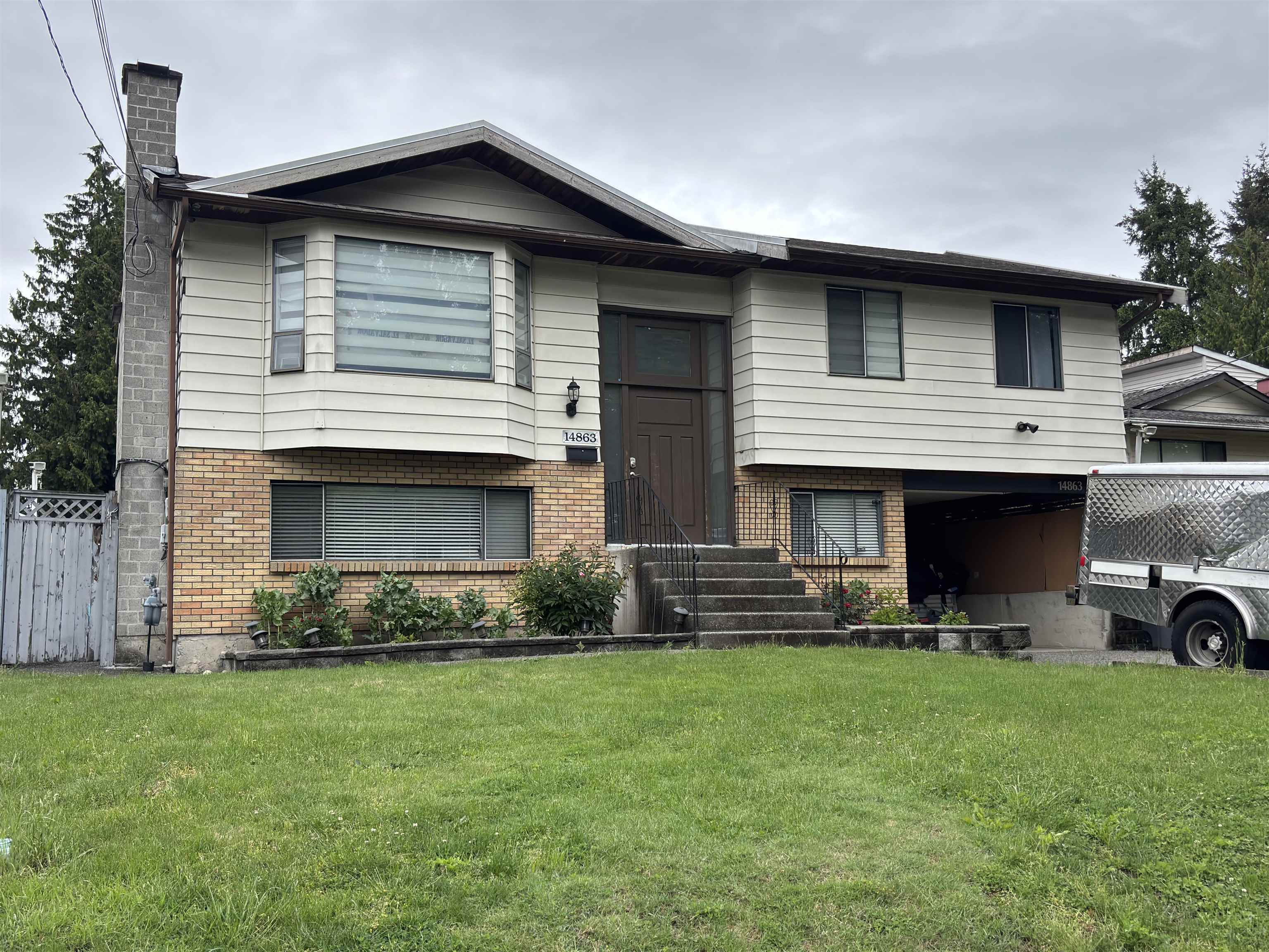 Property Photo: 14863 87A Avenue BC V3S 5X4