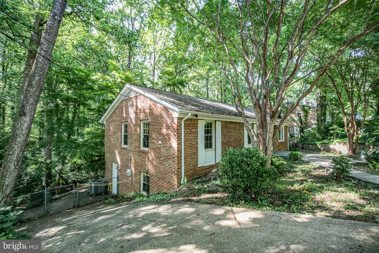 Property Photo: 207 Wilderness Lane VA 22401