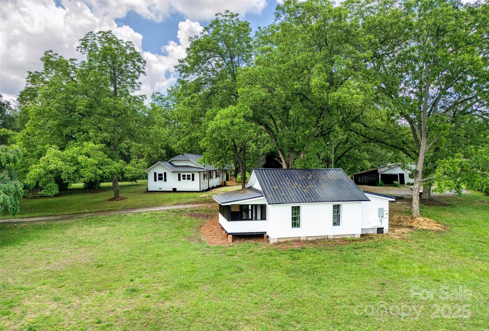 Property Photo: 615 &Amp 625 Irish Potato Road NC 28025