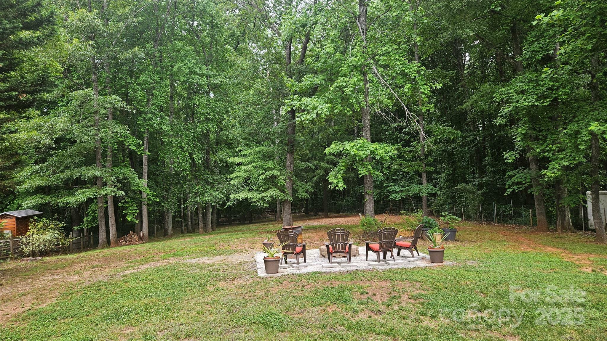 Property Photo: 5625 Linda Vista Lane NC 28216