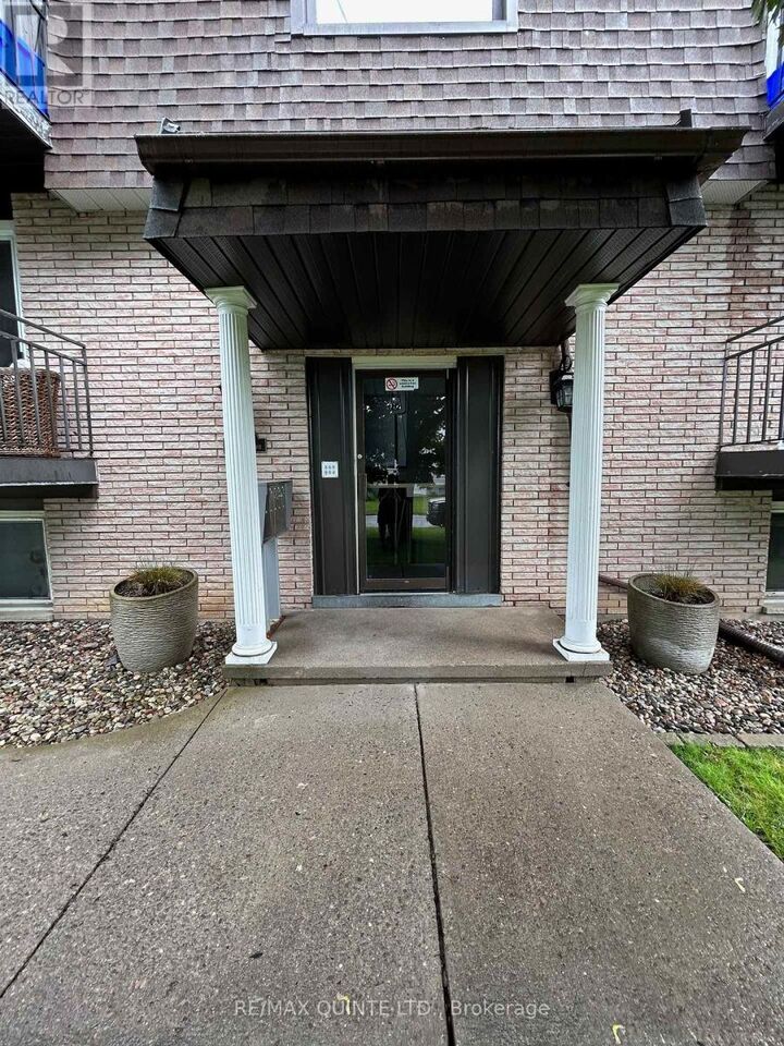 29 McNichol Avenue 5  Quinte West ON K8V 2R5 photo