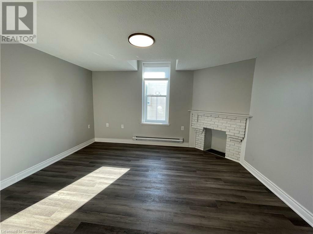 Property Photo: 69 East Main Street 204 ON L3B 3W4