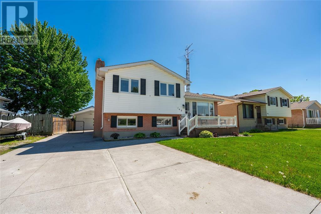 Property Photo:  149 Templeton Crescent  ON N0N 1H0 