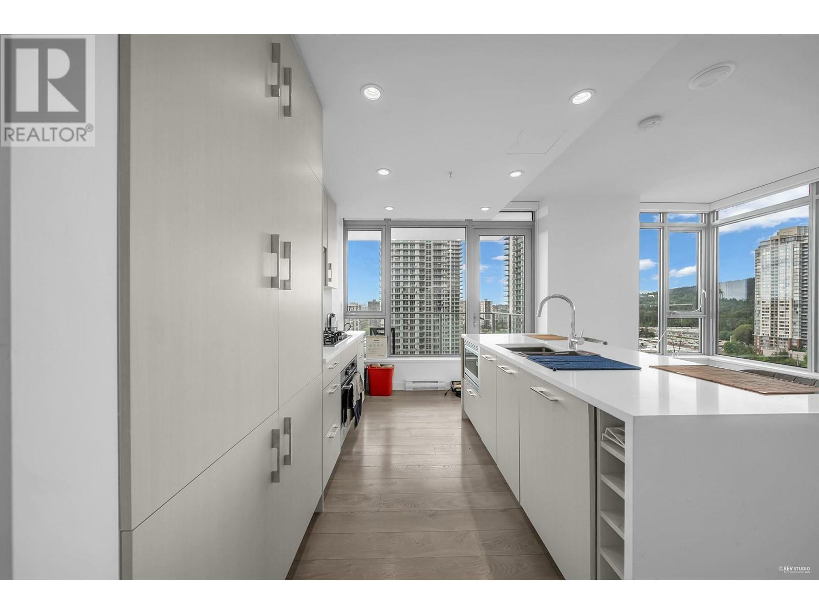 Property Photo:  518 Whiting Way 1702  BC V3J 0H7 
