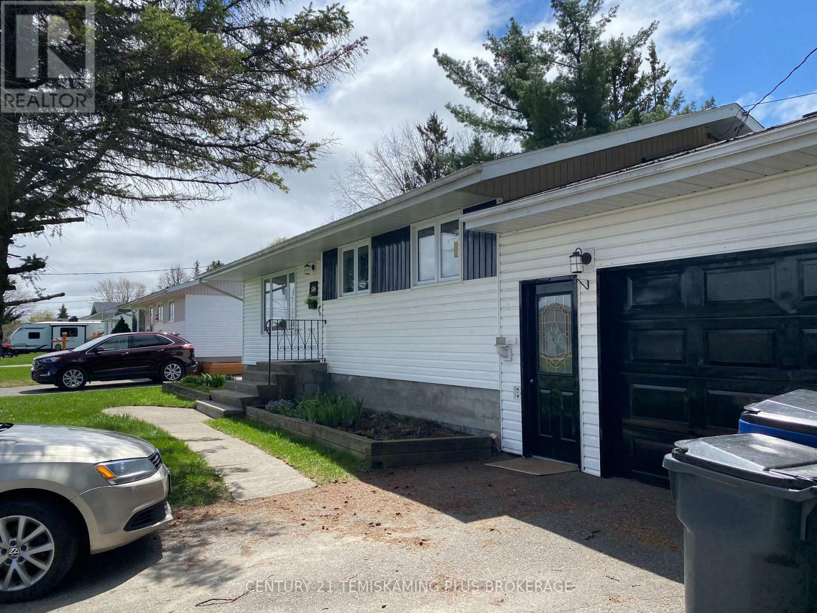 Property Photo: 516 Ross Avenue ON P0J 1P0