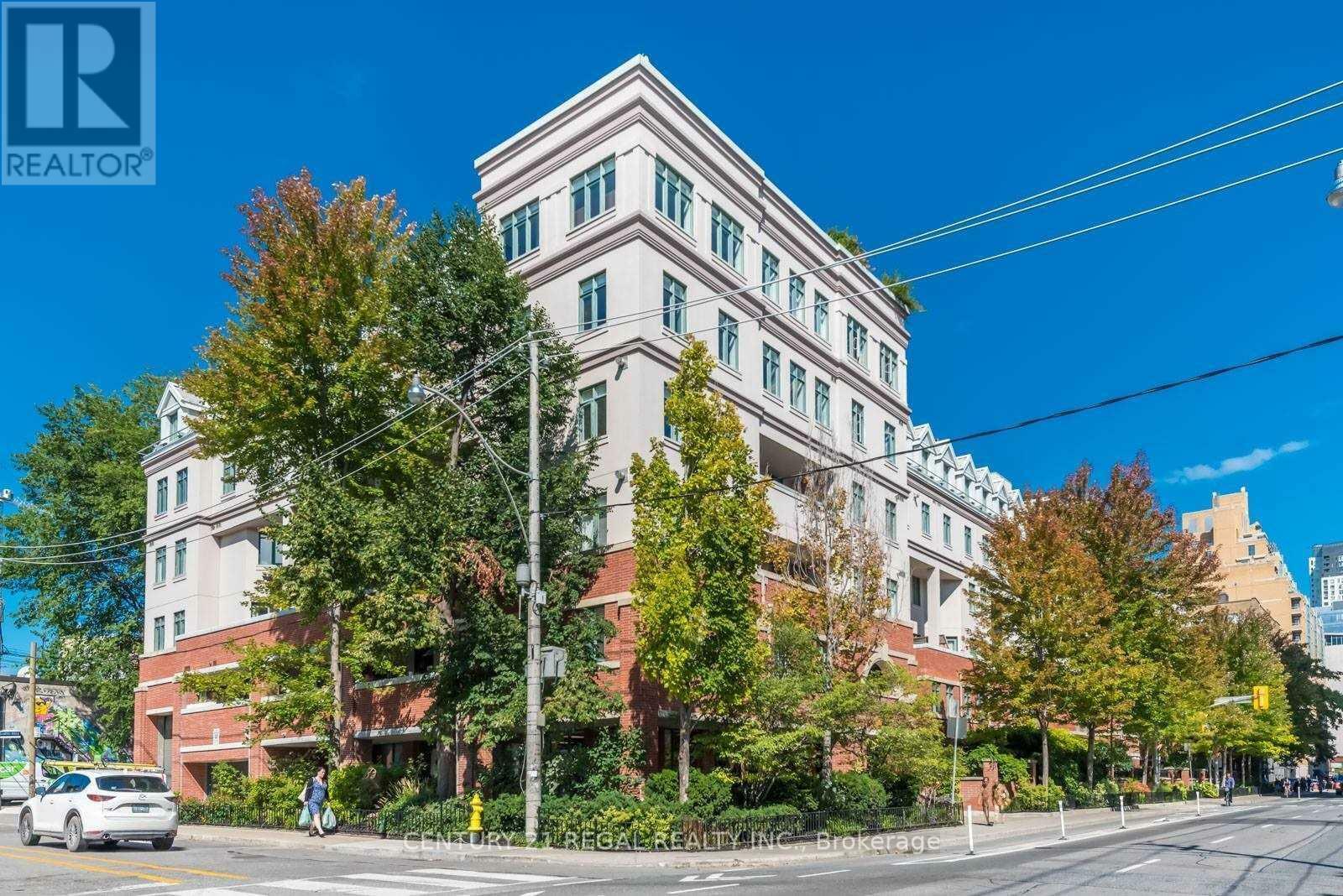 Property Photo: 500 Richmond Street West Ph24 ON M5V 3N4