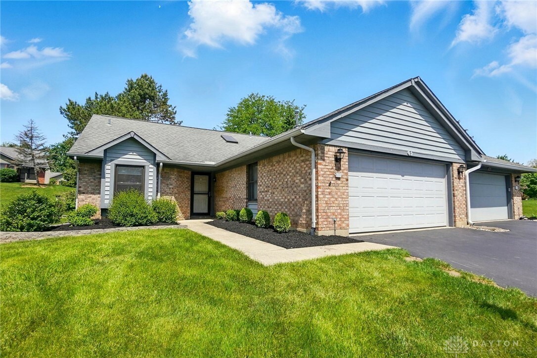 Property Photo: 3 Pheasant Run Circle OH 45066