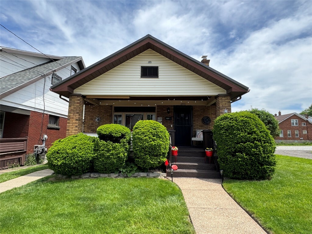 2711 Perry Street  Erie PA 16504 photo