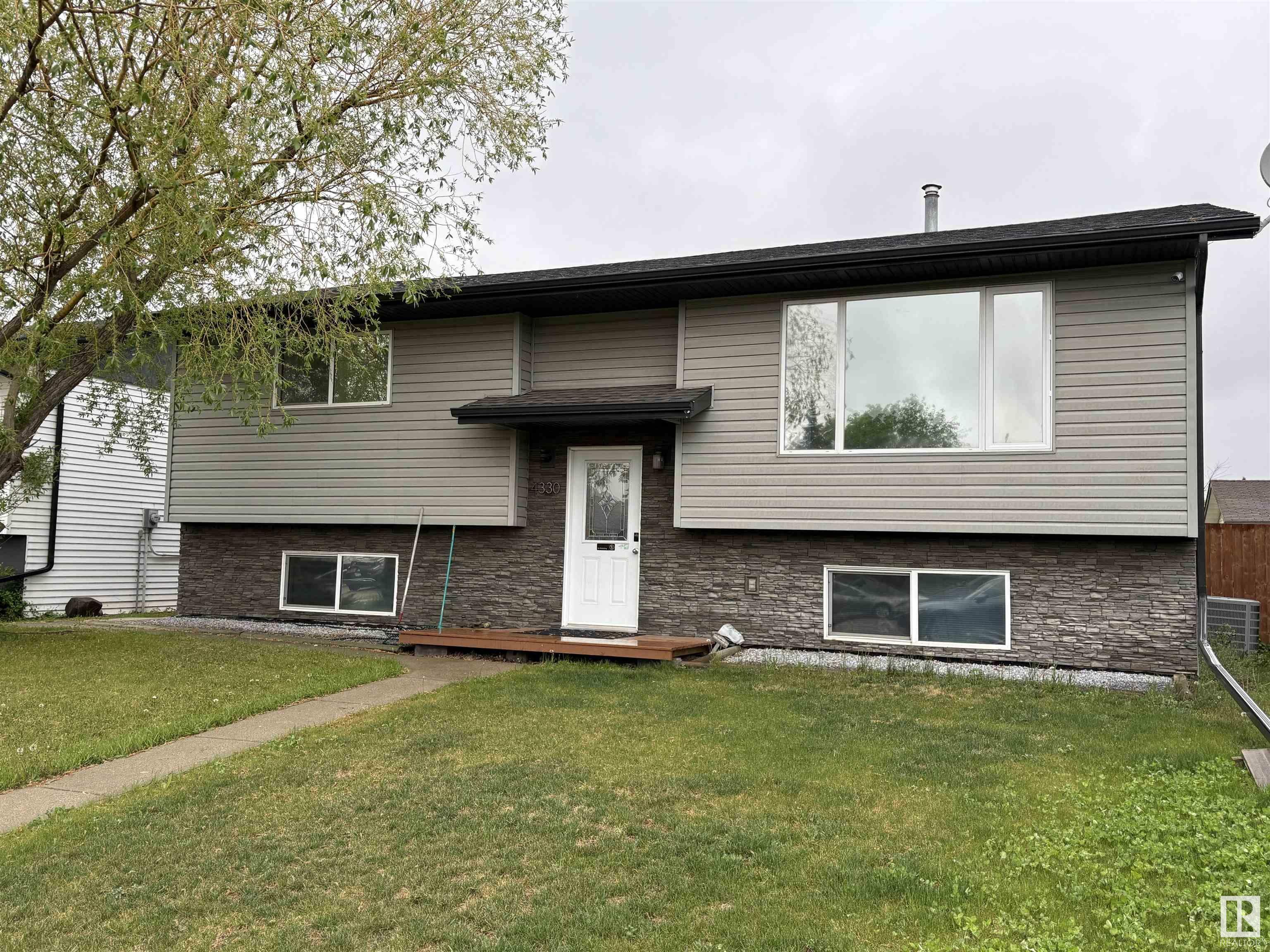 Property Photo: 4330 54 Ave AB T0B 4J0