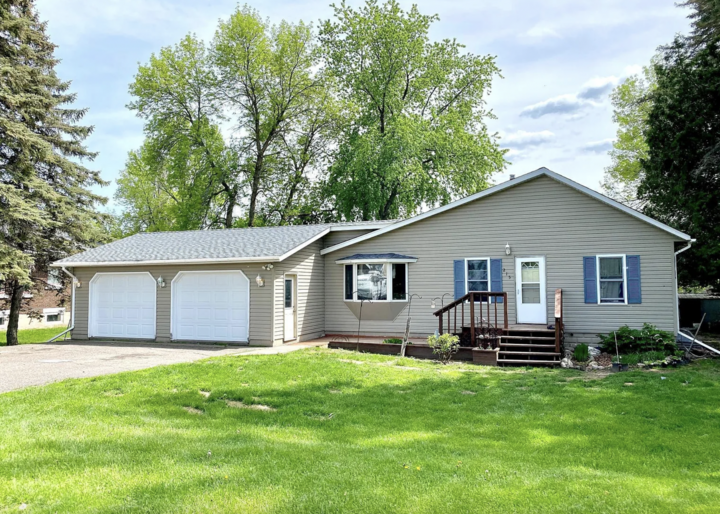 215 Lake Street W  Isle MN 56342 photo