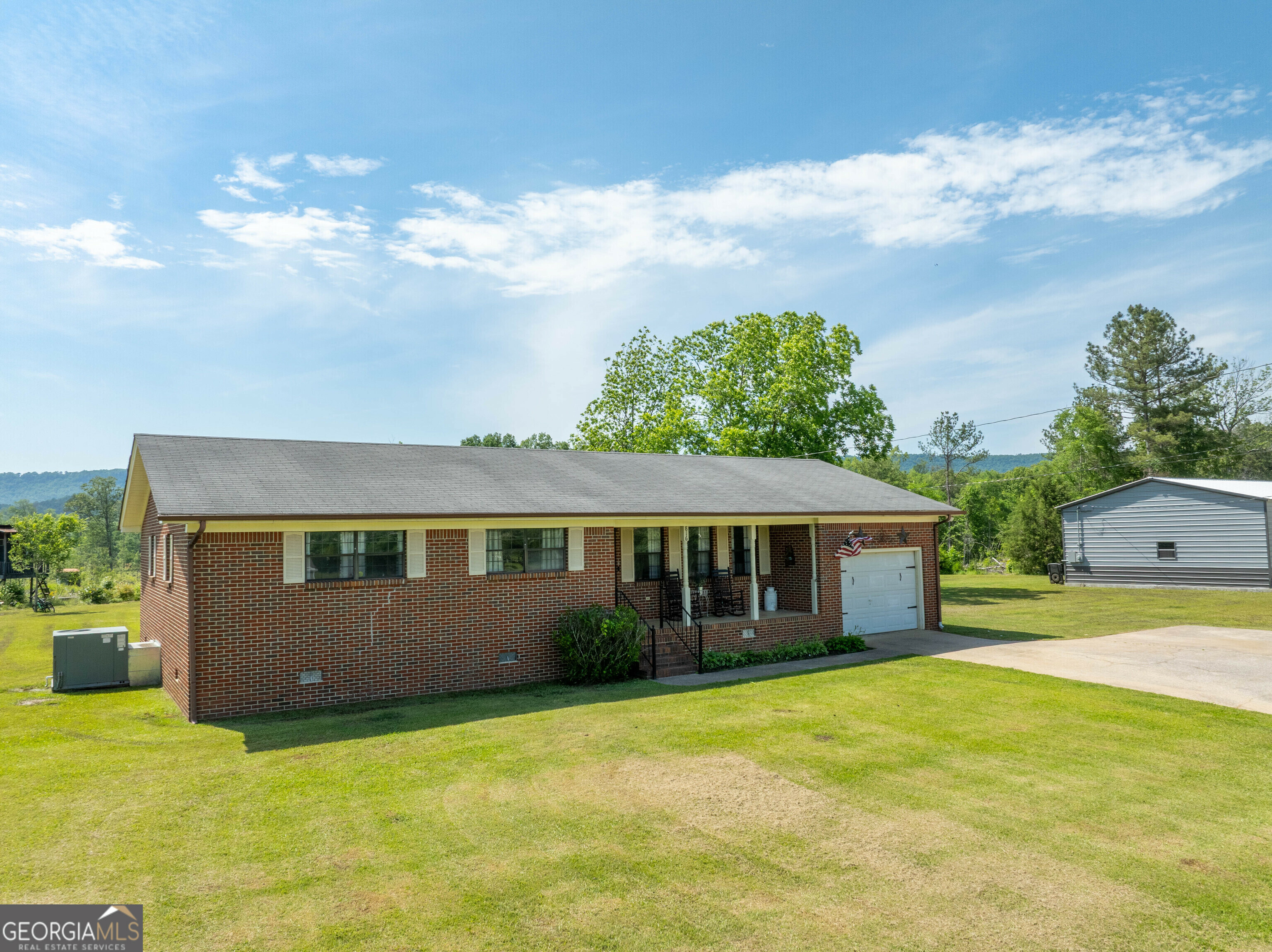 Property Photo: 816 Wood Street AL 35987