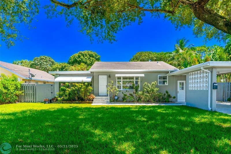 Property Photo: 902 NE 36th St FL 33334