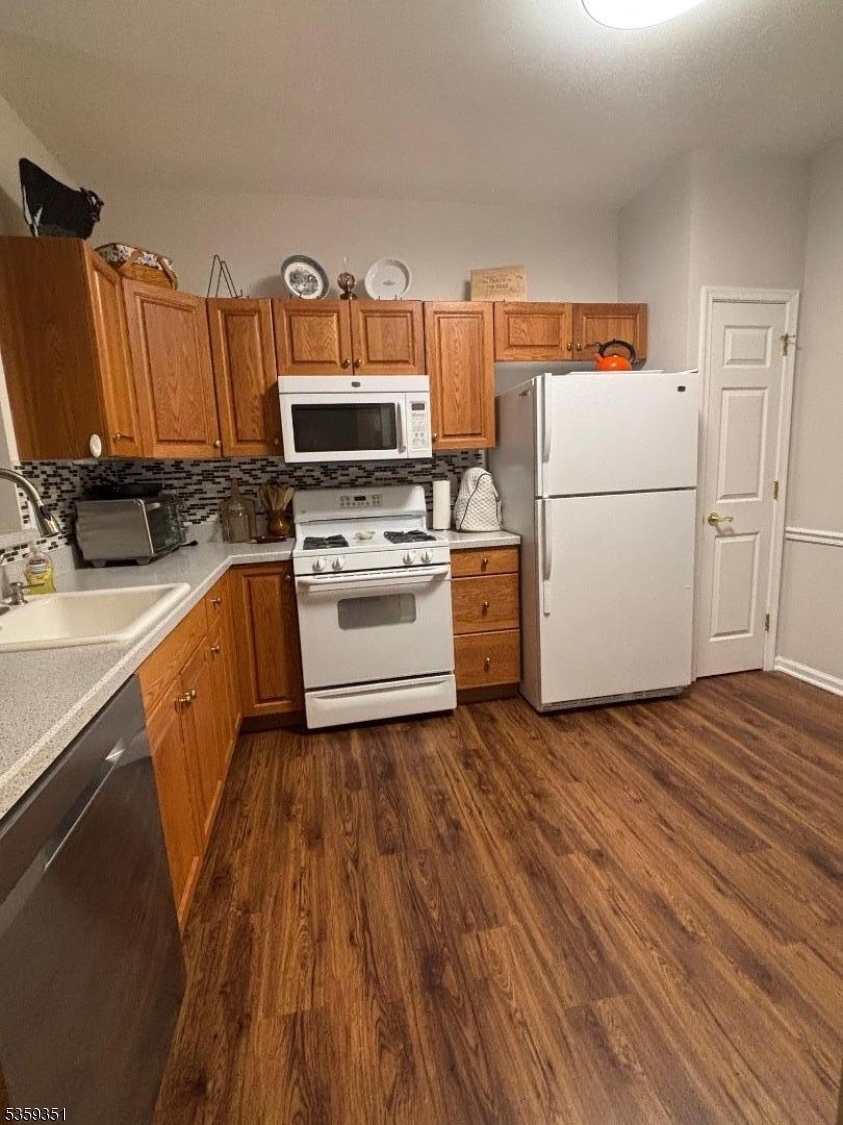 Property Photo:  6006 Brookfield Glen Dr  NJ 07823 