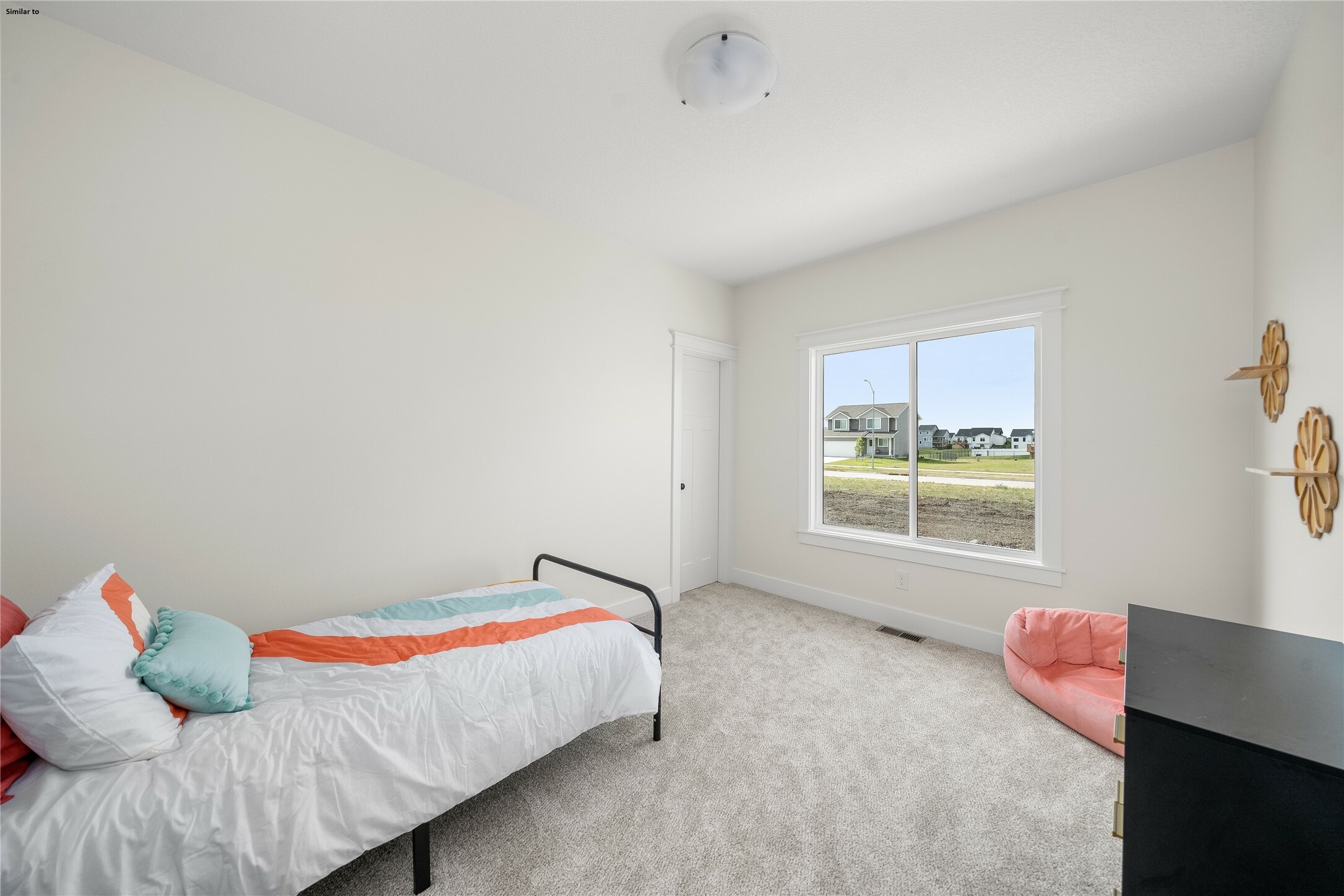 Property Photo: 211 SW 18th Street IA 50023