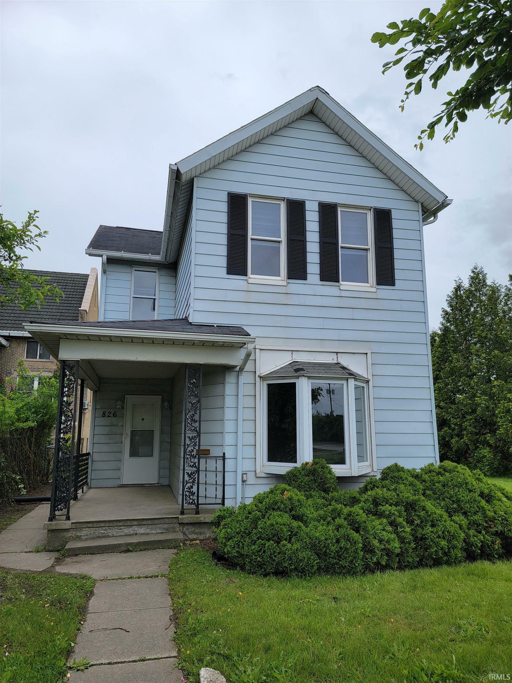 Property Photo: 826 E Jefferson Boulevard IN 46803-3941