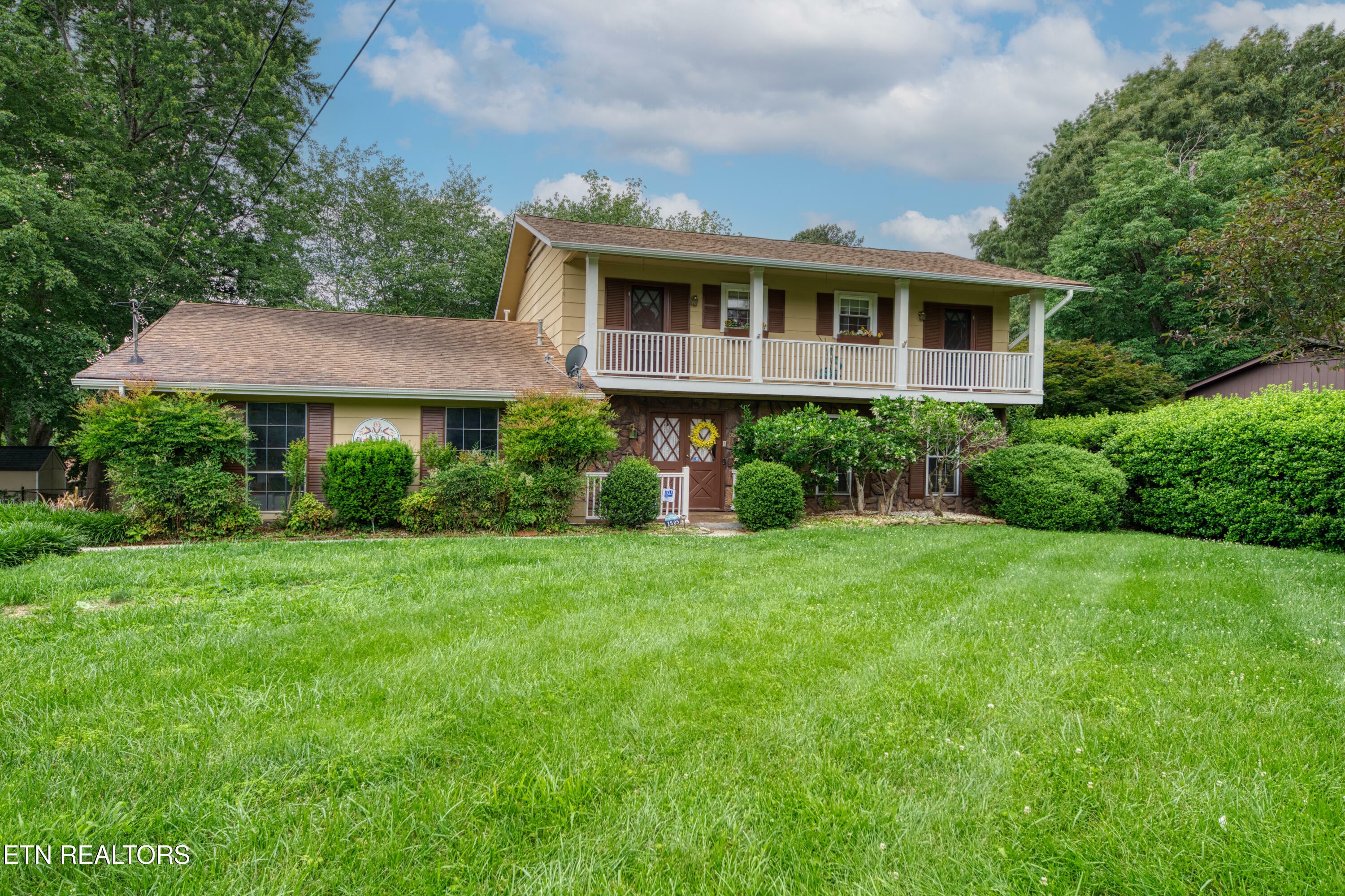 Property Photo: 1805 Grenada Blvd TN 37922