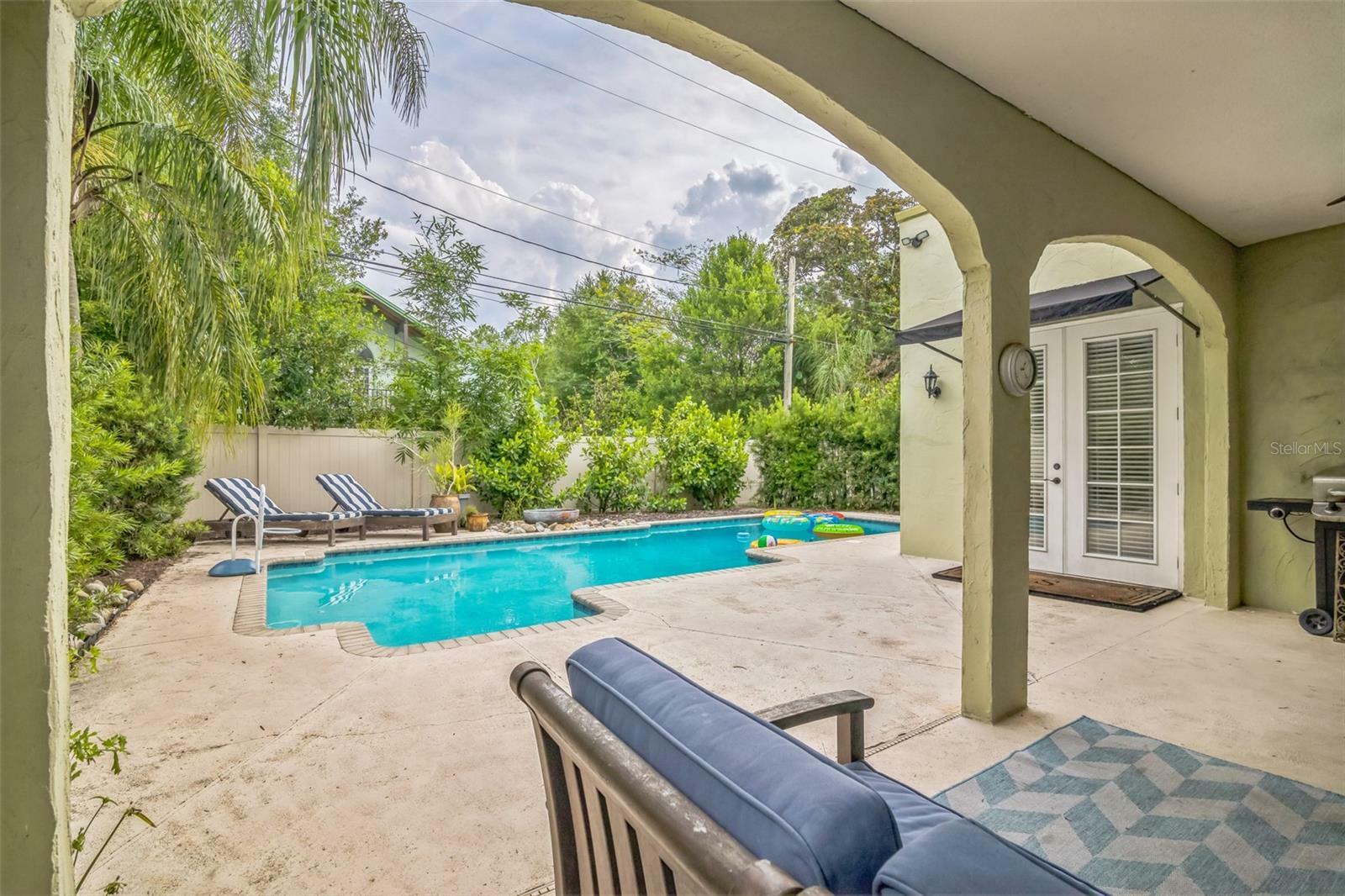 Property Photo: 1012 W New Hampshire Street FL 32804
