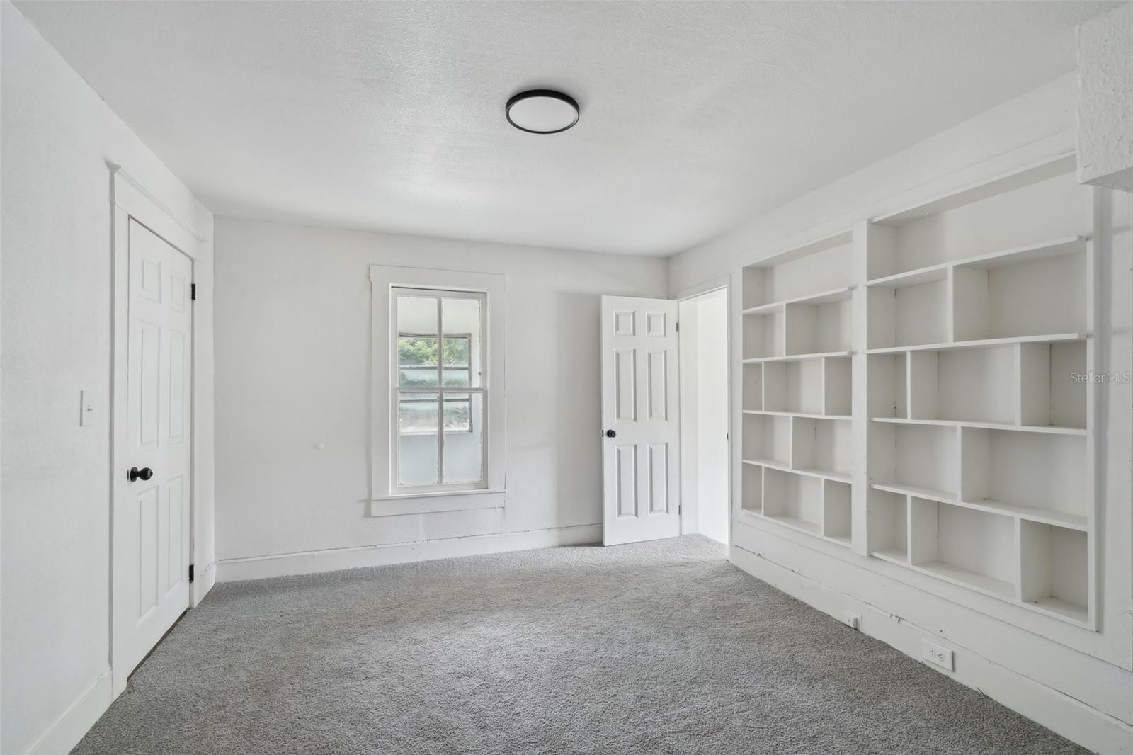 Property Photo: 20016 SE 219th Avenue FL 32640