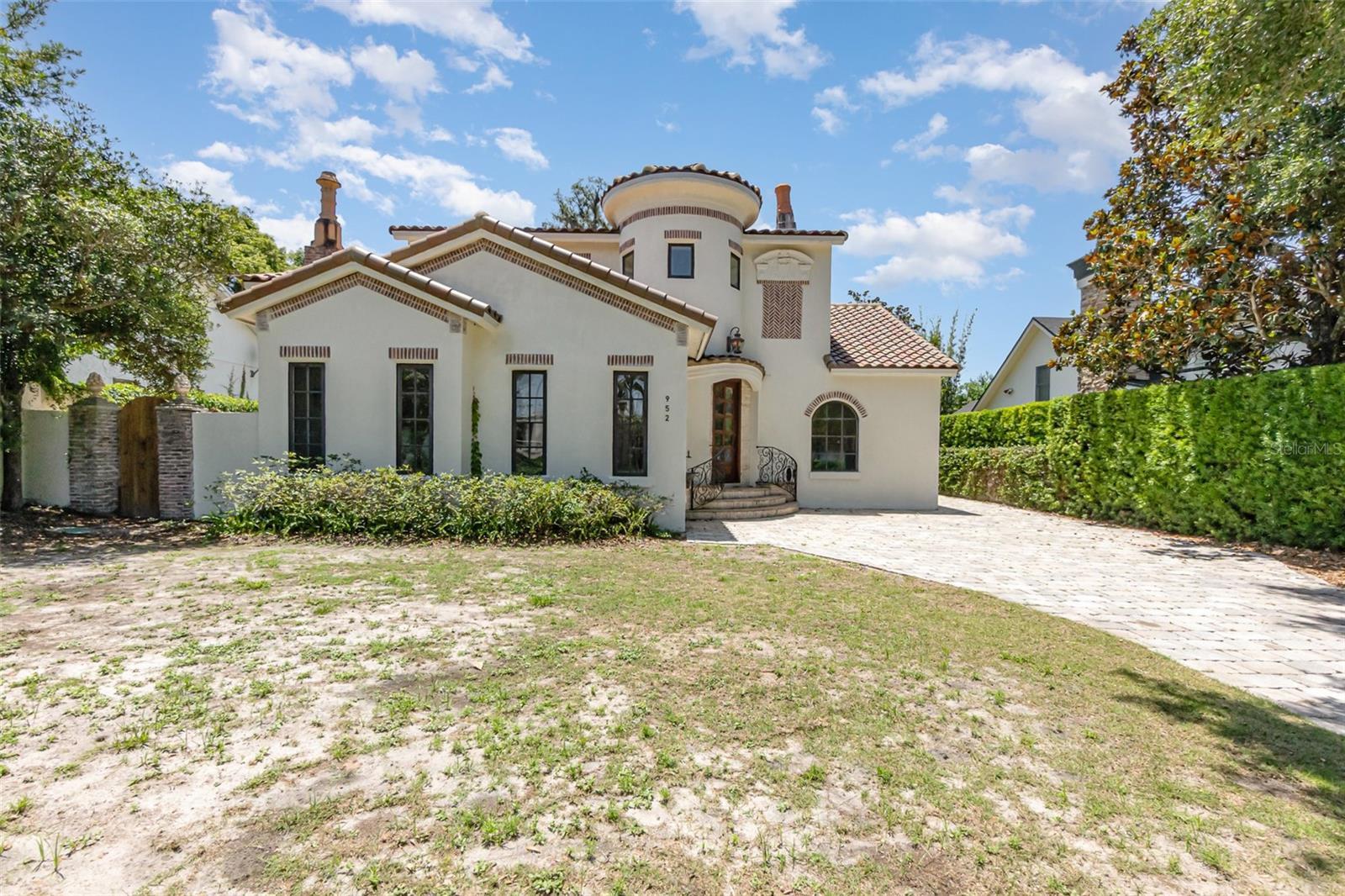 Property Photo: 952 Moss Lane FL 32789