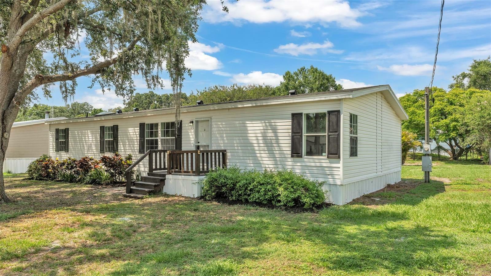 Property Photo: 5751 Cherry Tree Drive FL 33811