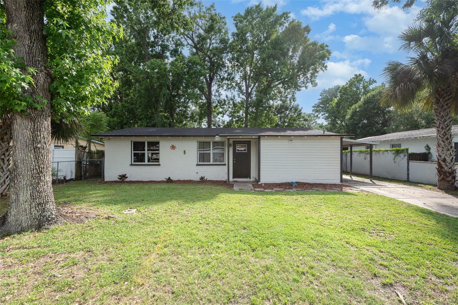 Property Photo:  121 Mason Park Drive  FL 32117 
