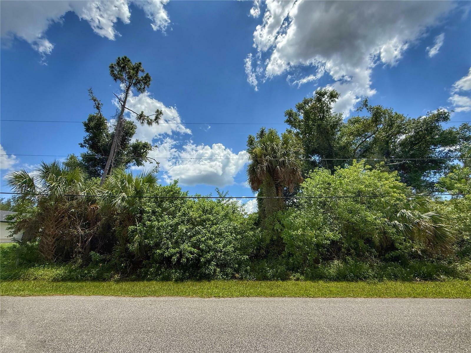 Property Photo: Wecoma Ave FL 34287
