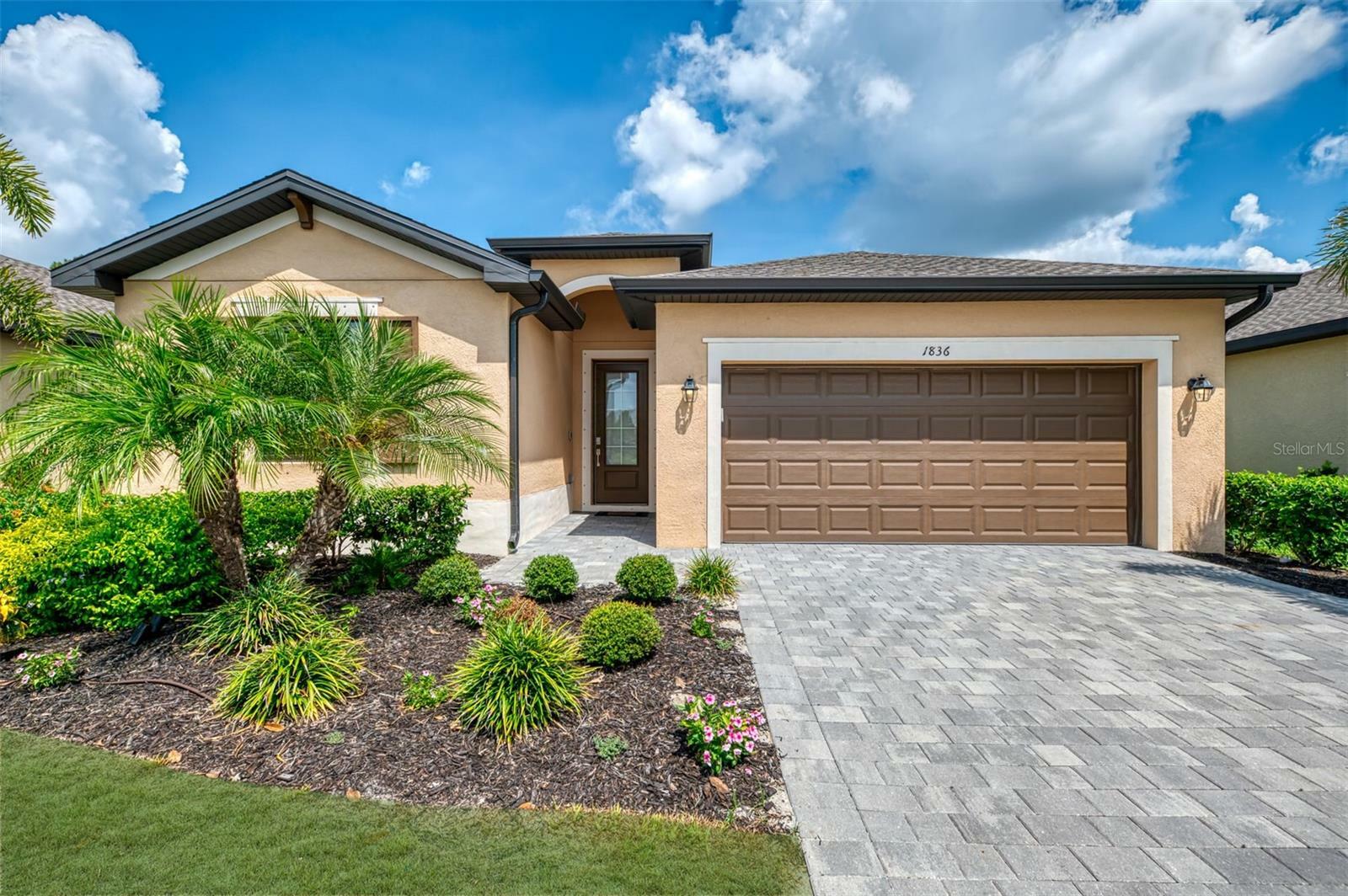 Property Photo:  1836 W Isles Road  FL 33953 